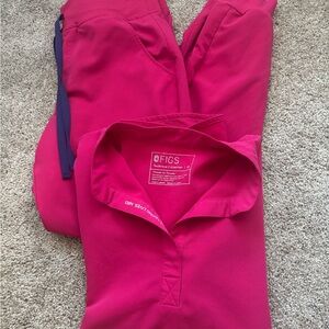 Figs Women's Scrub Set in Pink